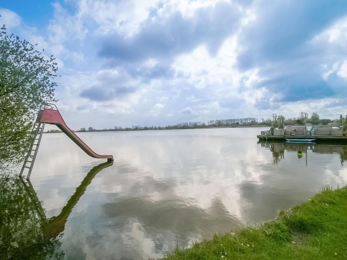 Holiday Home In Noordwijkerhout With Terrace Close To A Lake المظهر الخارجي الصورة